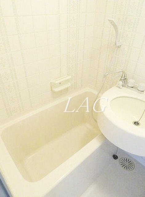 バス・シャワールーム　お風呂です。