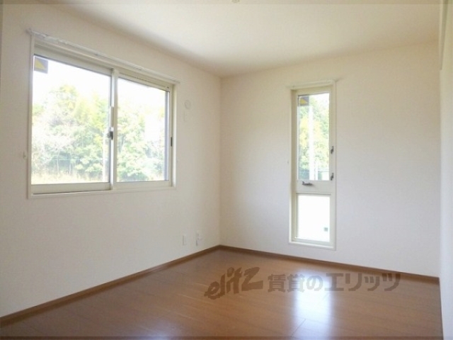 居室・リビング　北側洋室