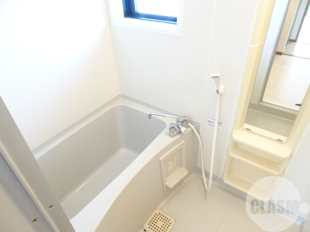 バス・シャワールーム　浴室乾燥機付きバス♪