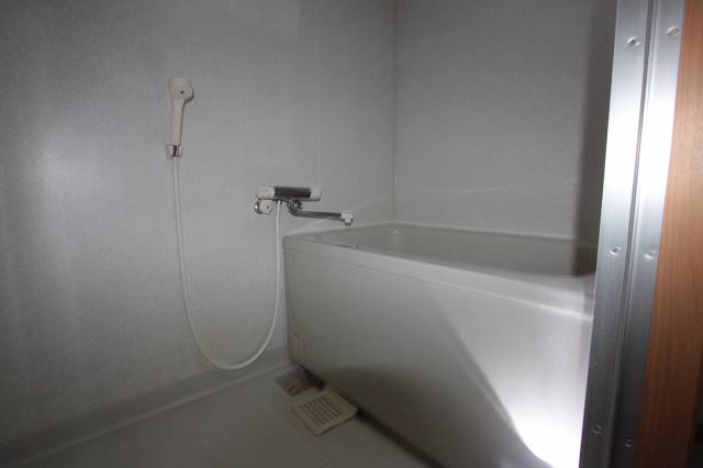 バス・シャワールーム　ゆったりバスルーム