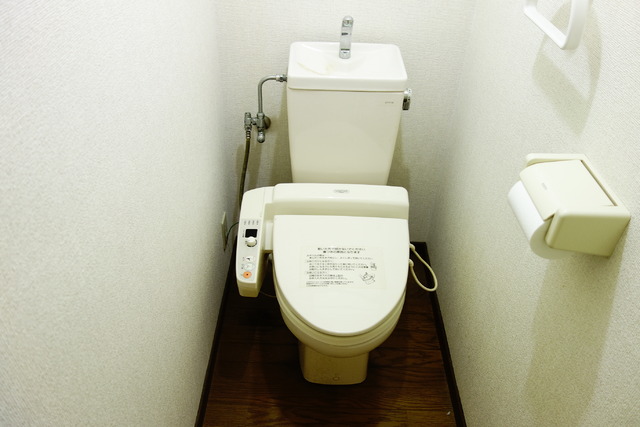 トイレ　ウォシュレット付！
