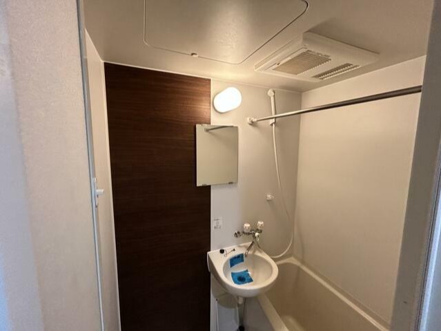 バス・シャワールーム　バス・トイレ別