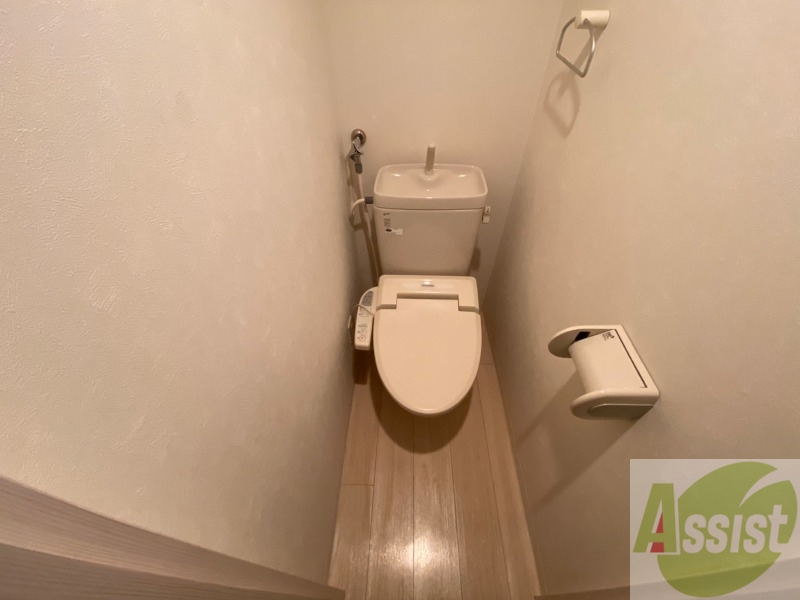 トイレ　ウォシュレット機能がついたトイレ。安心して使用できますね。