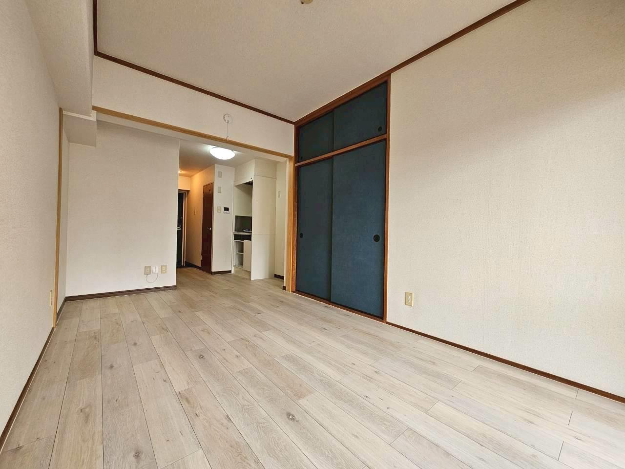 居室・リビング　リフォーム済の室内