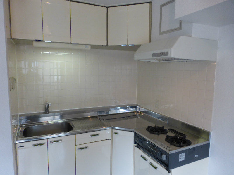 キッチン　同建物の別部屋の写真です。