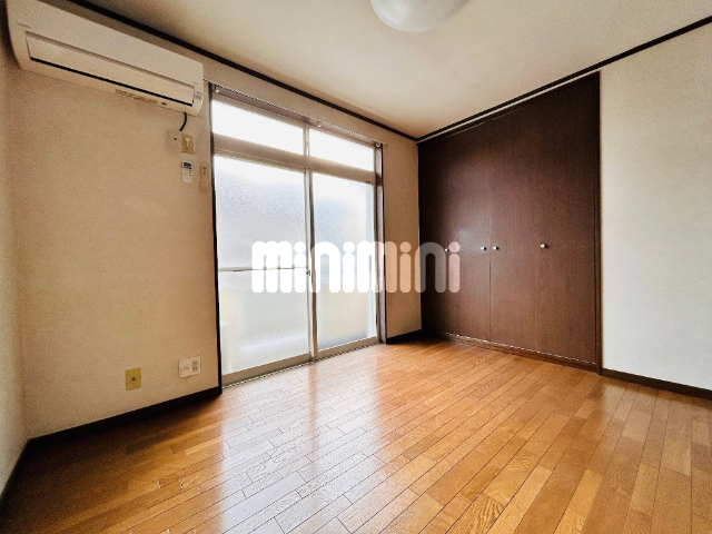 居室・リビング　南向きの明るい居室