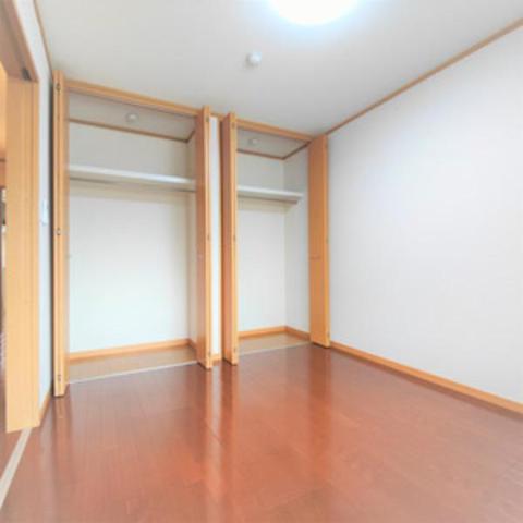 居室・リビング　室内