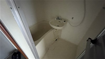 バス・シャワールーム　シンプルで機能的なユニットバスです！