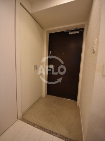 玄関　プレサンス谷町アルファ　玄関