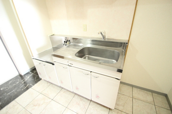 キッチン　※別部屋の写真です