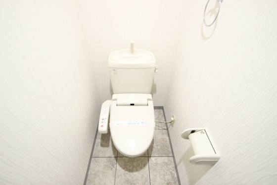 トイレ　※別部屋の写真です