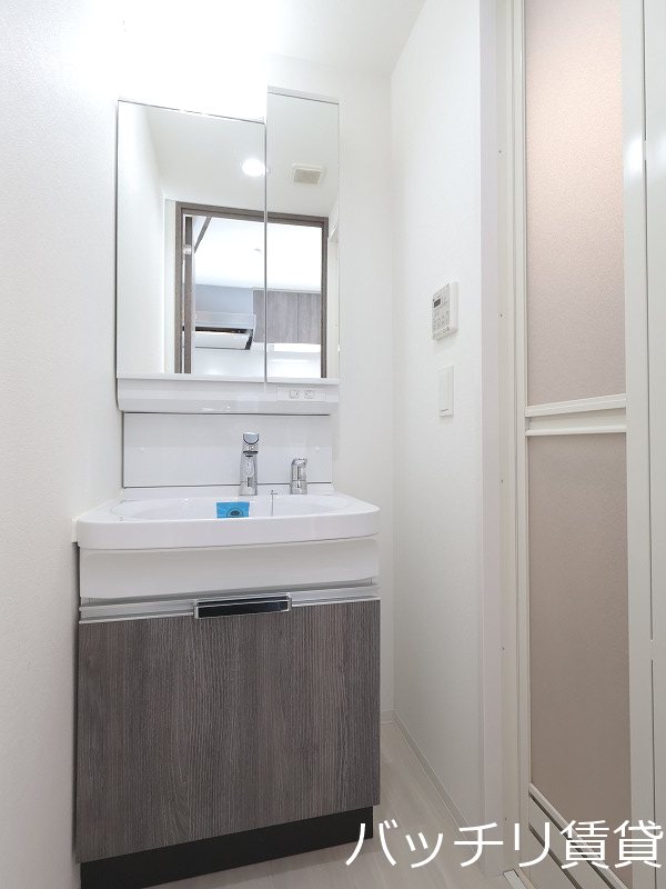 洗面設備　同型物件写真※現状優先