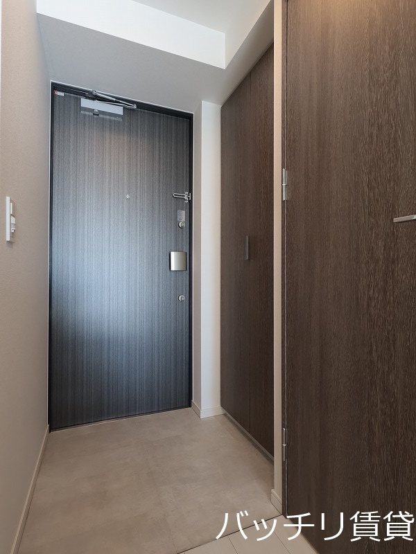 玄関　同型物件写真※現状優先