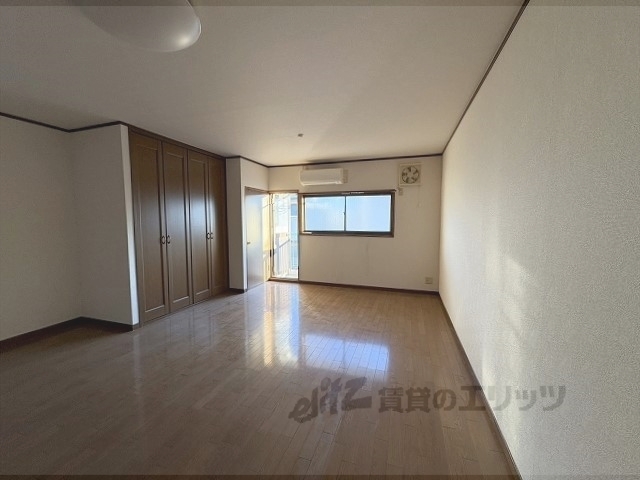 居室・リビング　洋室