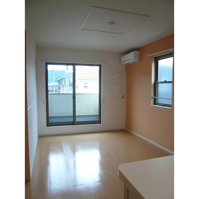 居室・リビング　居室