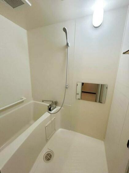 バス・シャワールーム　温度調整付カランに変更済♪