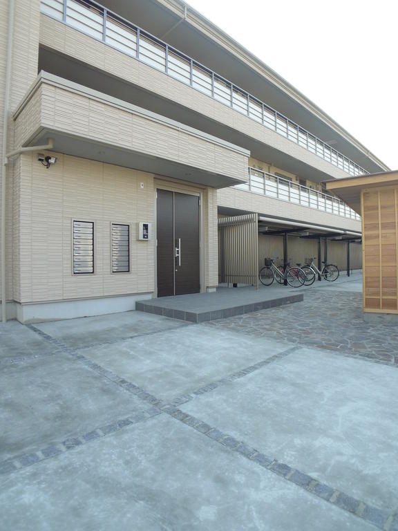 エントランス　オートロック入口・集合ポスト