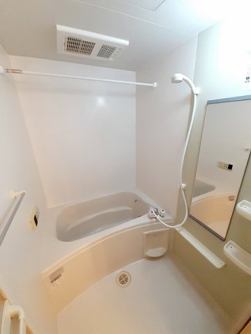 バス・シャワールーム　日々の疲れを癒すお風呂付です