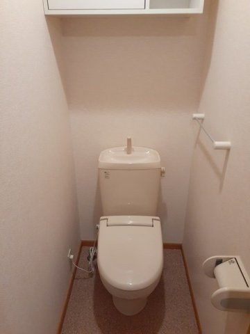 トイレ　トイレもきれいです