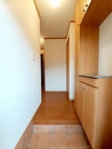 玄関　落ち着いた玄関です