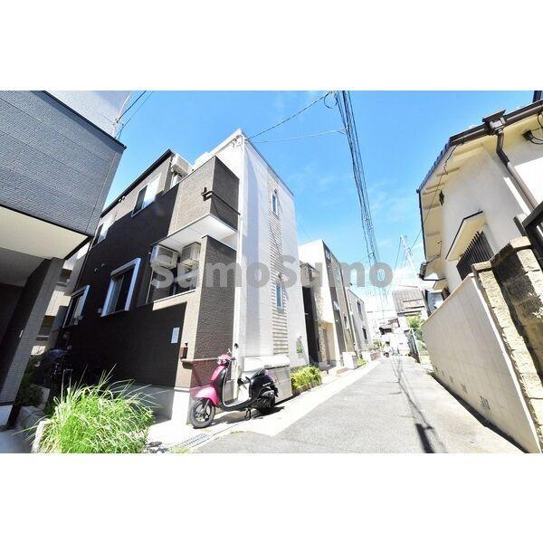 建物外観　落ち着いた雰囲気の外観です