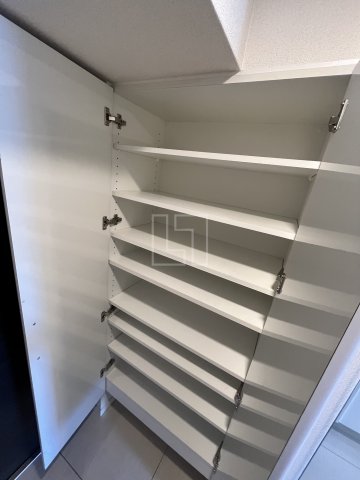 収納　アーバンパーク難波　シューズボックス