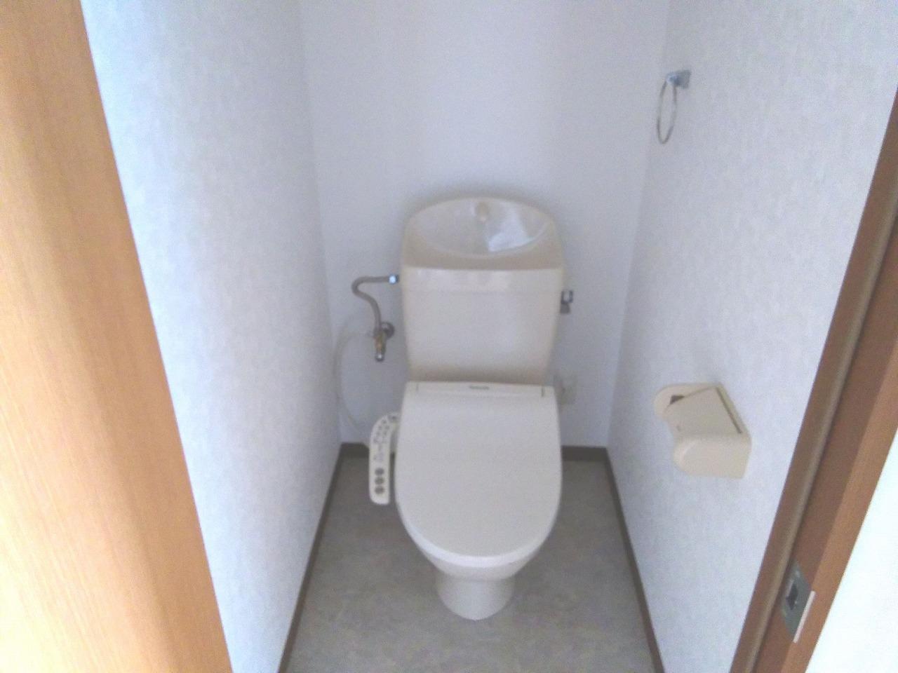 トイレ　トイレ