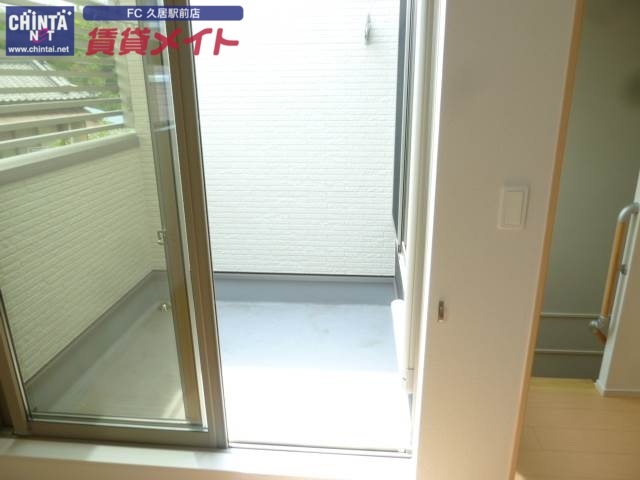 バルコニー　同タイプの画像です