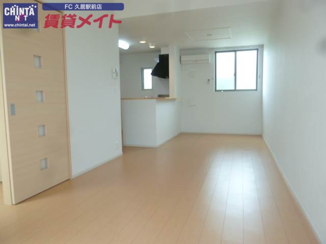 居室・リビング　同タイプの画像です