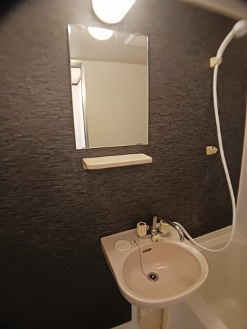 洗面設備　脱衣スペースもあります