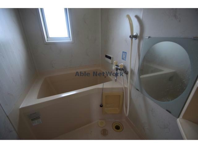 バス・シャワールーム　同物件他号室の写真です