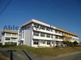 小学校　大口町立大口西小学校（小学校）まで621m