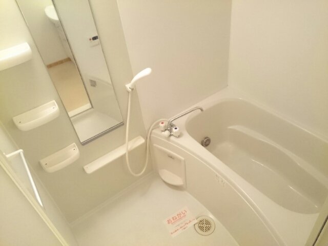 バス・シャワールーム　お風呂です