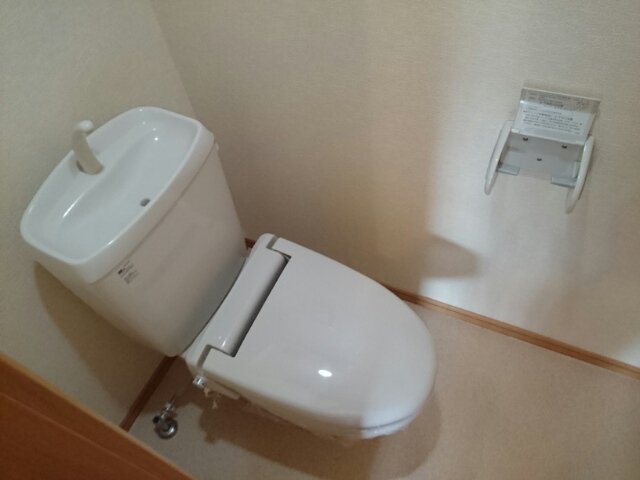 トイレ　シンプルで使いやすいトイレです