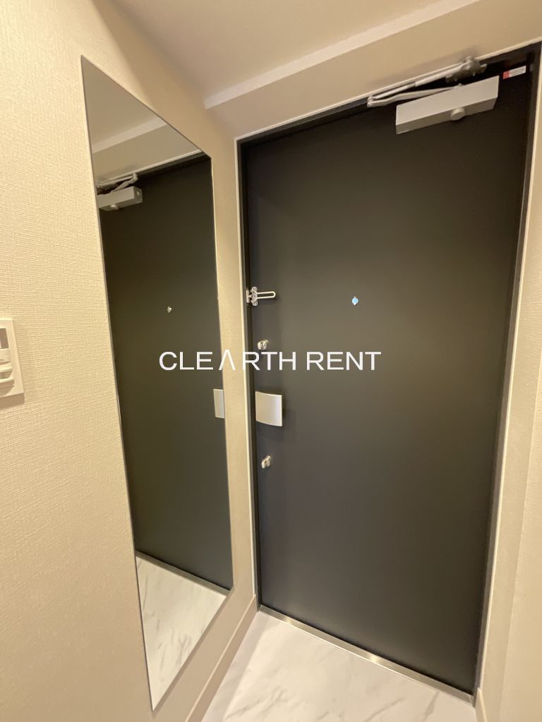 玄関　同タイプ別住戸写真となります。現況と異なる場合がございます。