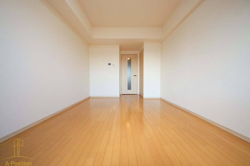 居室・リビング　Gramercy Nipponbashi