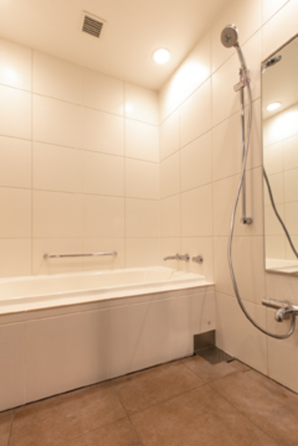 バス・シャワールーム　※写真は同タイプ住戸です。