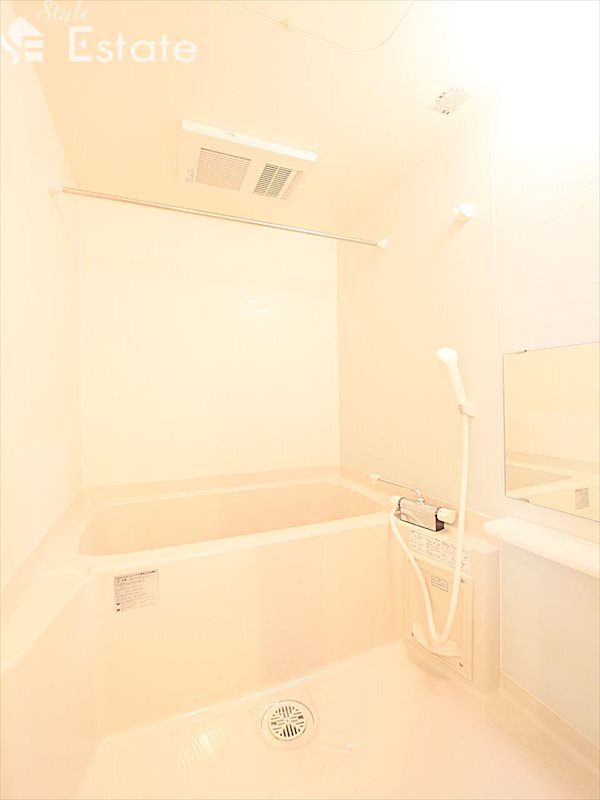 バス・シャワールーム　バスルーム