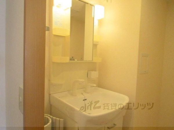 洗面設備　洗面所