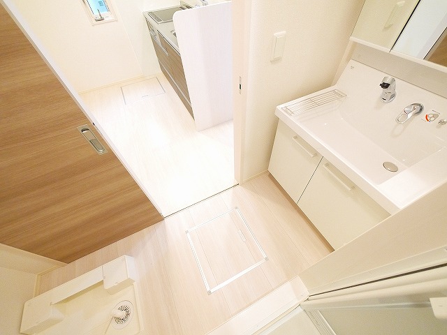 洗面設備　忙しい朝には欠かせない洗面所です