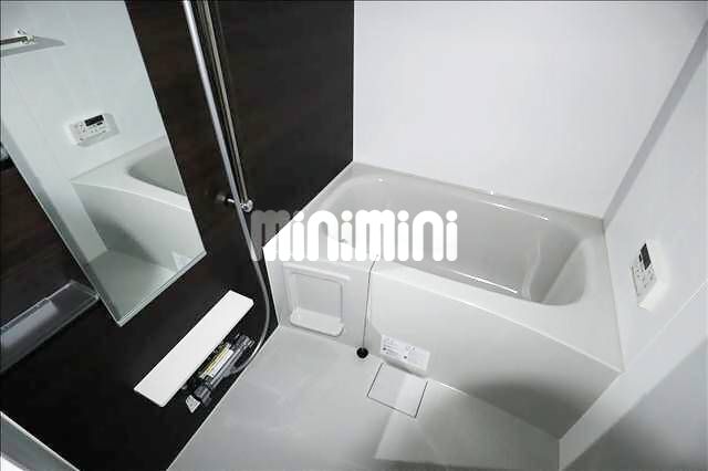 バス・シャワールーム　照明御座います