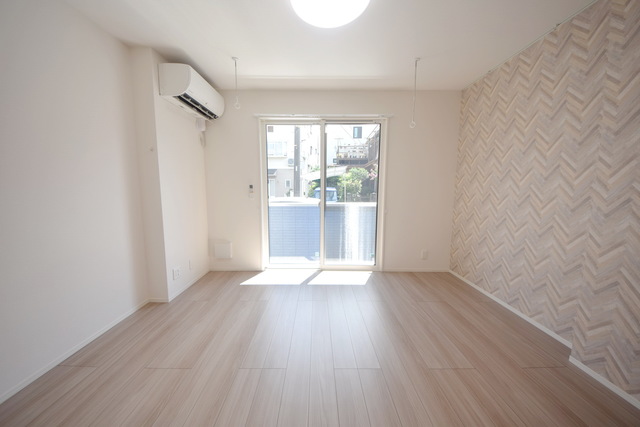 居室・リビング　～同商品内装参考写真～