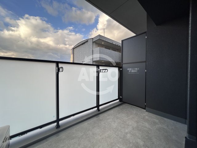 バルコニー　コンフォリア新大阪宮原Q　バルコニー