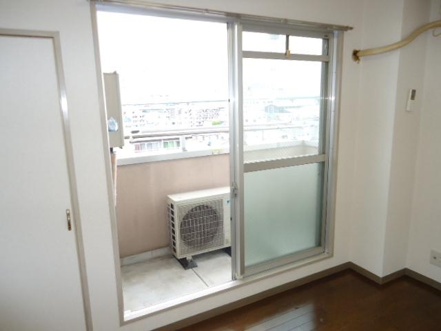 バルコニー　天気のいい日は気持ちが良いですよ