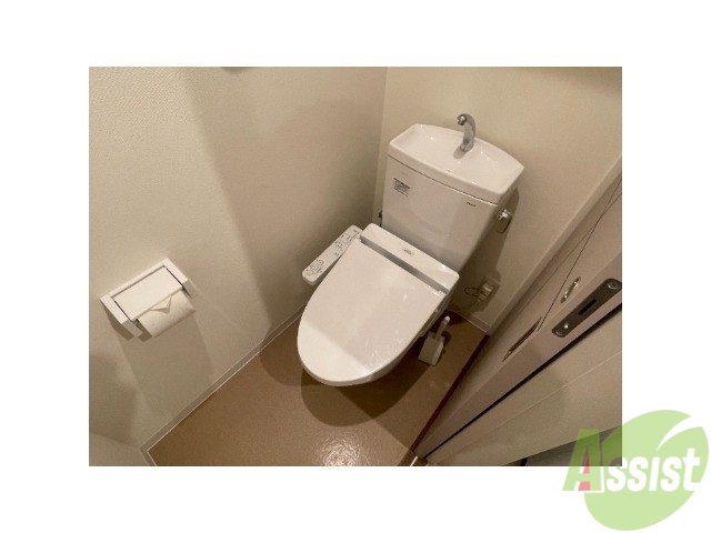 トイレ　トイレとお風呂が別なので清潔に使えて嬉しいですね。