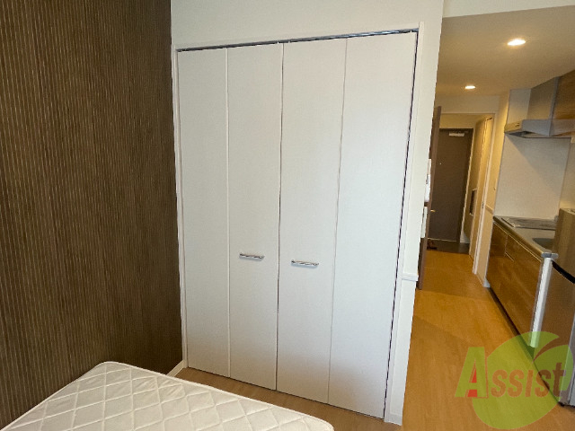 収納　収納はこちらのクローゼットをお使いください。