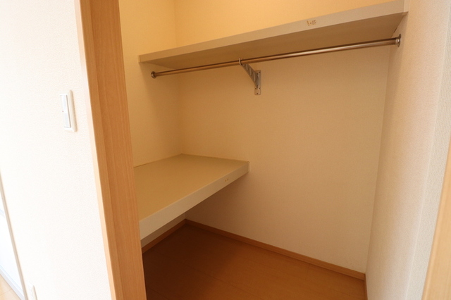 収納　ウォークインクローゼット