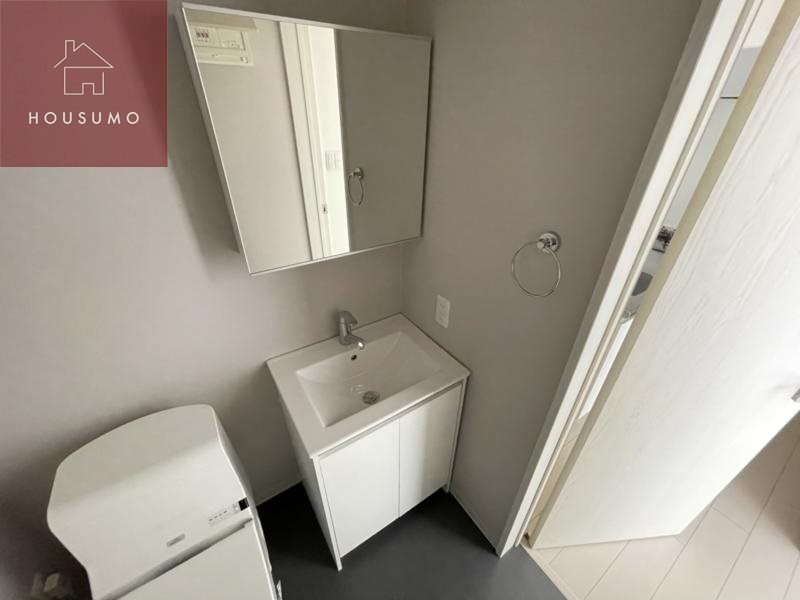 洗面設備　スペースが確保できる洗面所です