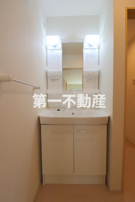 洗面設備　洗髪洗面化粧台