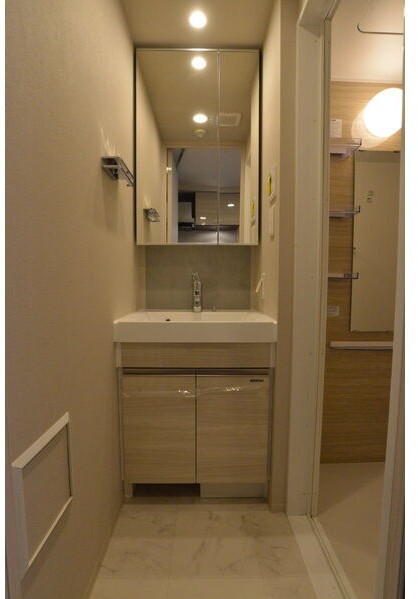 洗面設備　忙しい朝には欠かせない洗面所です♪